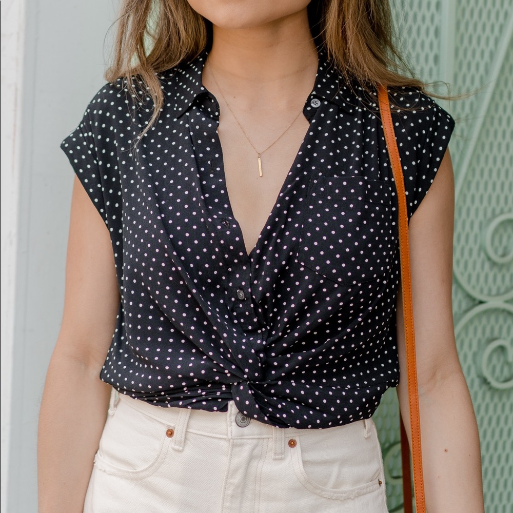 SALE!!! KNOT-FRONT TOPS BUNDLE OFFER‼️